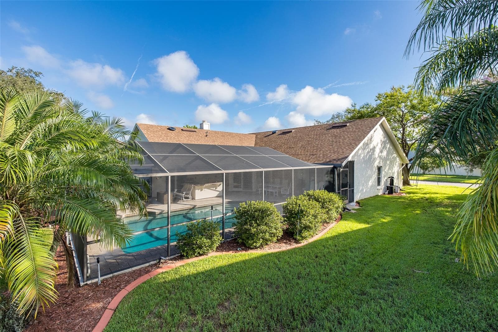 Single Family Residence at 11810 SPANISH LAKE DR, TAMPA, photo 64 of 66