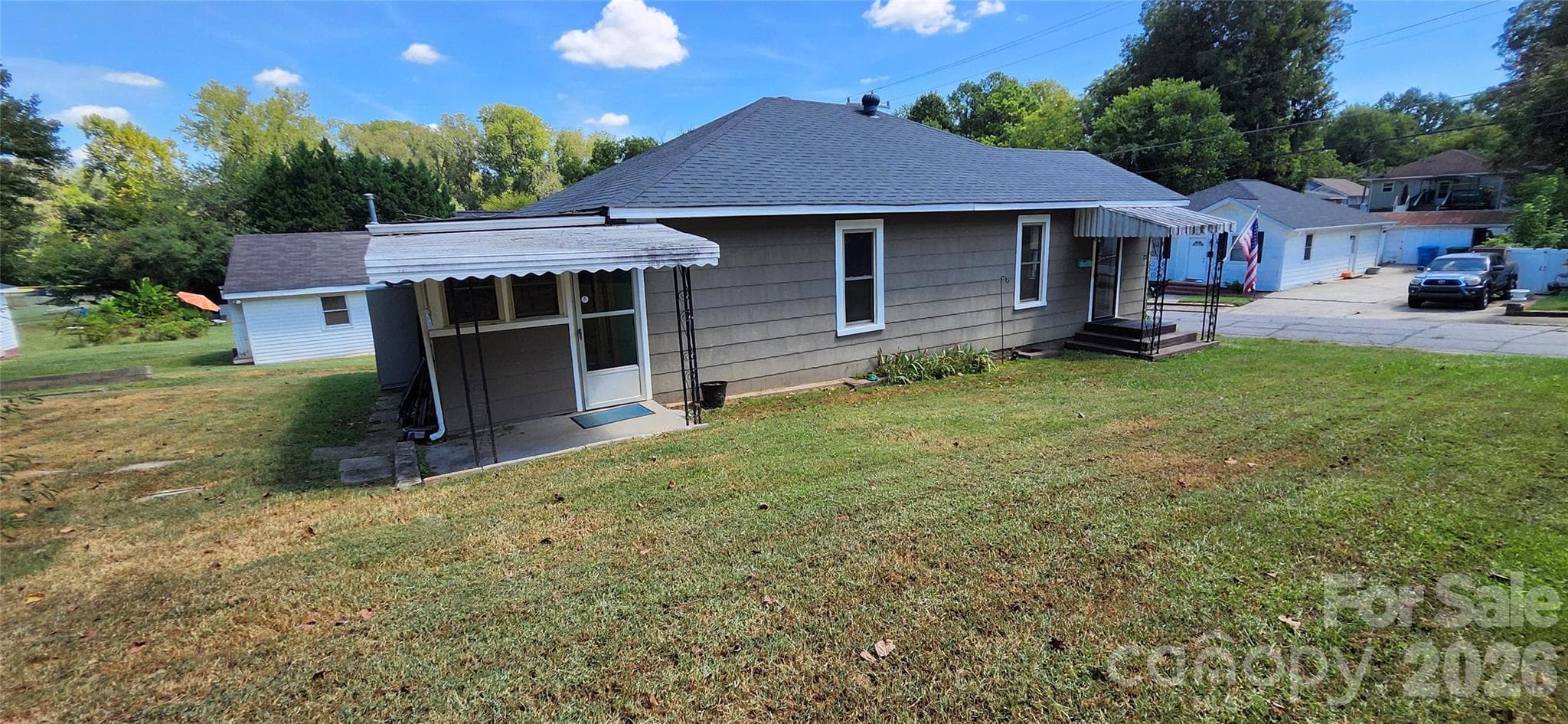 Single Family Residence at 217 Tenth Street, Cramerton, photo 27 of 32