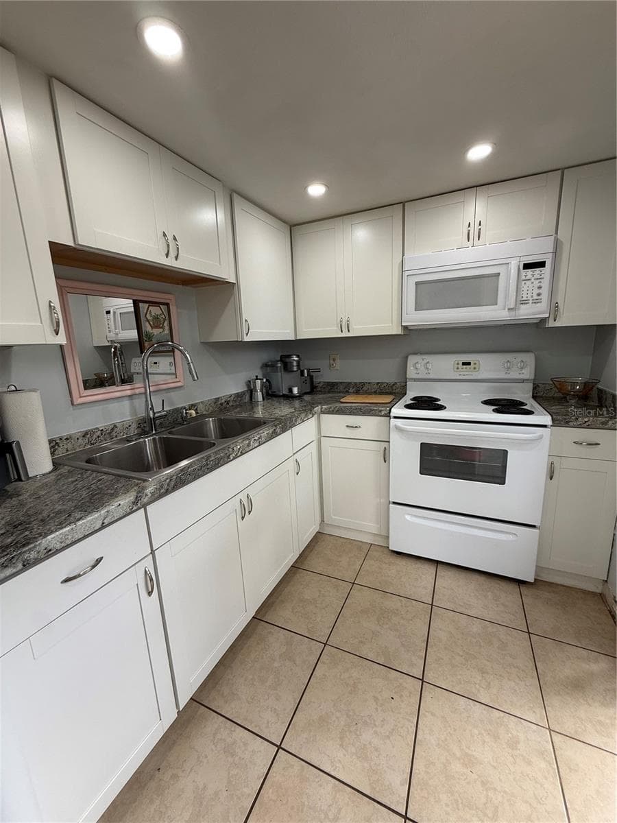 Condominium at 417 SHEOAH BLVD #17, WINTER SPRINGS, photo 7 of 21