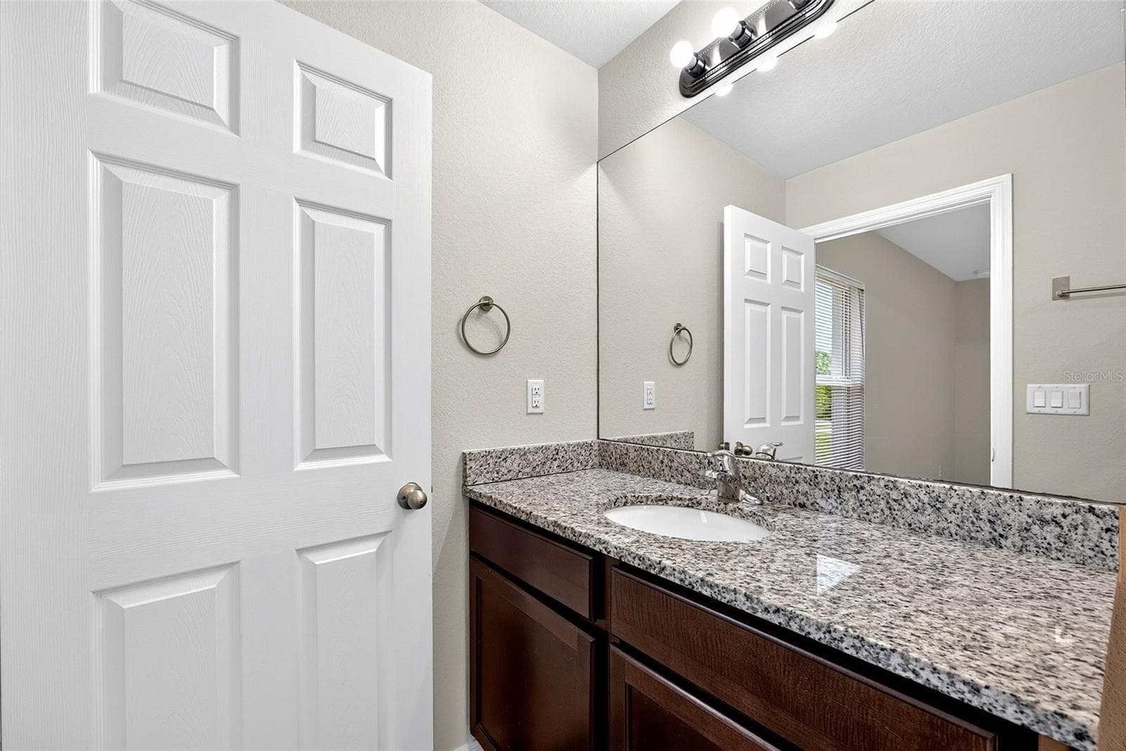 Duplex at 27229 & 27233 PARTIN DR, PUNTA GORDA, photo 16 of 31