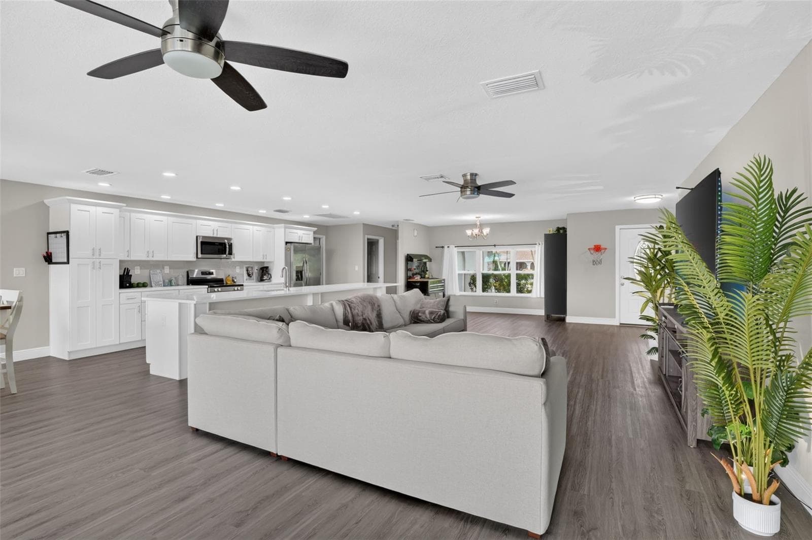 Single Family Residence at 5349 COBALT CT, CAPE CORAL, photo 9 of 42