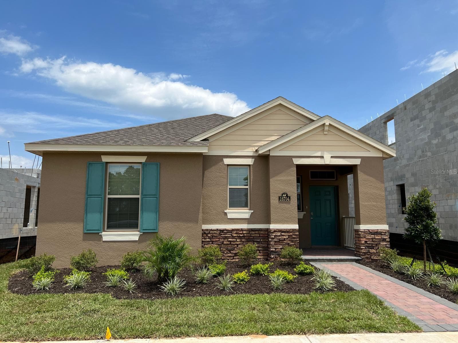 16704 POINT ROCK DR