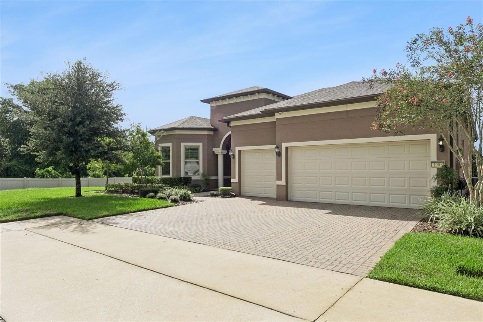 Front Exterior and Drive Way - 1005 MARE WAY, OVIEDO