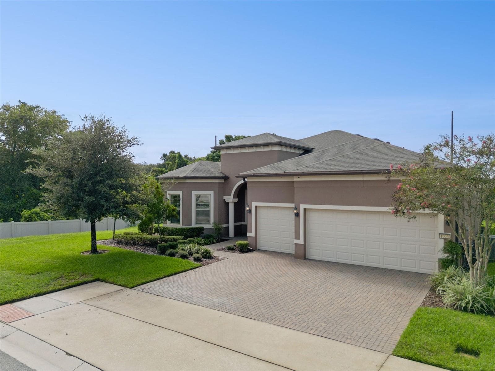 Front Exterior and Drive Way - 1005 MARE WAY, OVIEDO