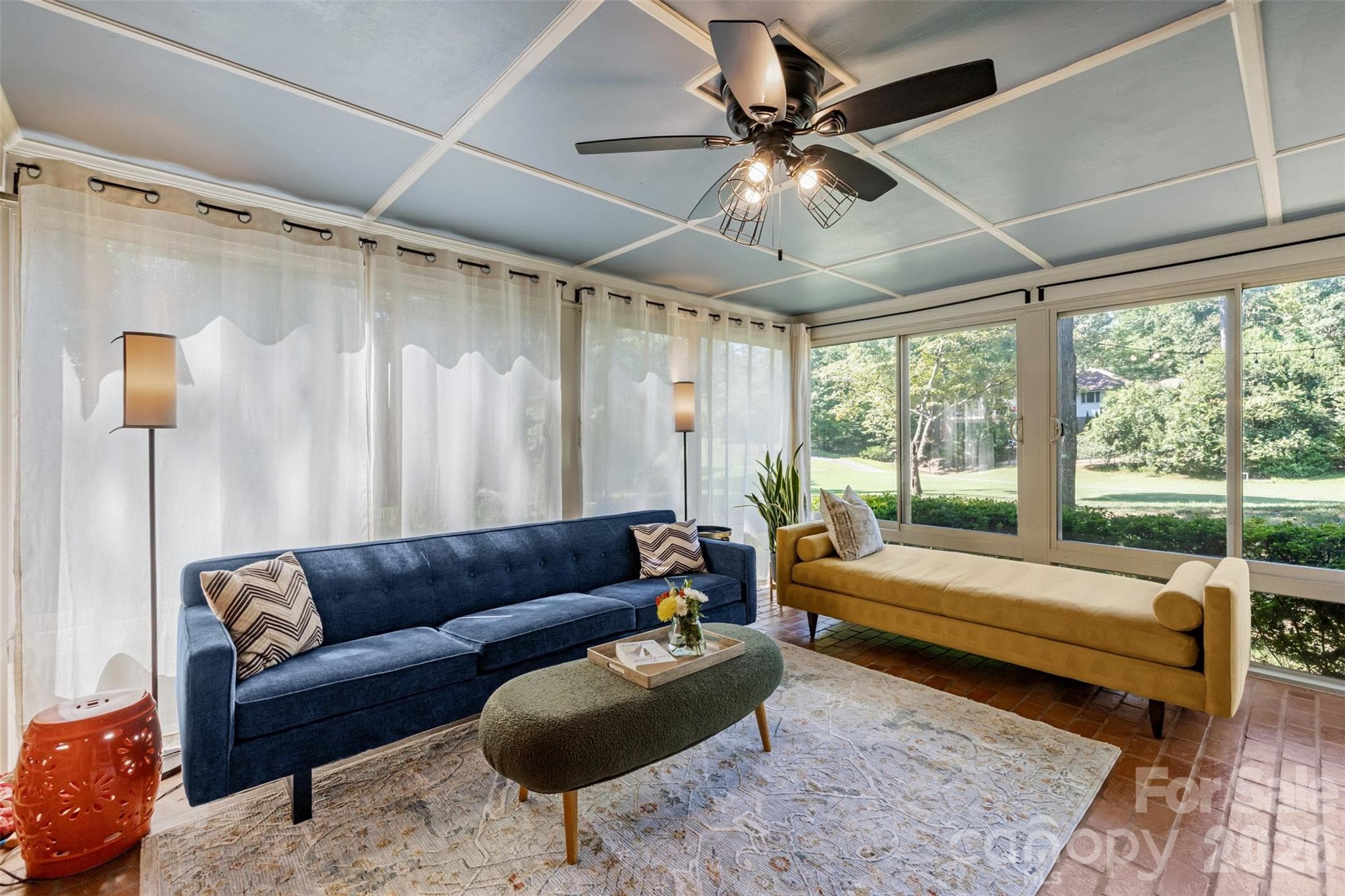 Sunroom overlooking the  award winning golf course - 10 Bald Eagle Road, Lake Wylie