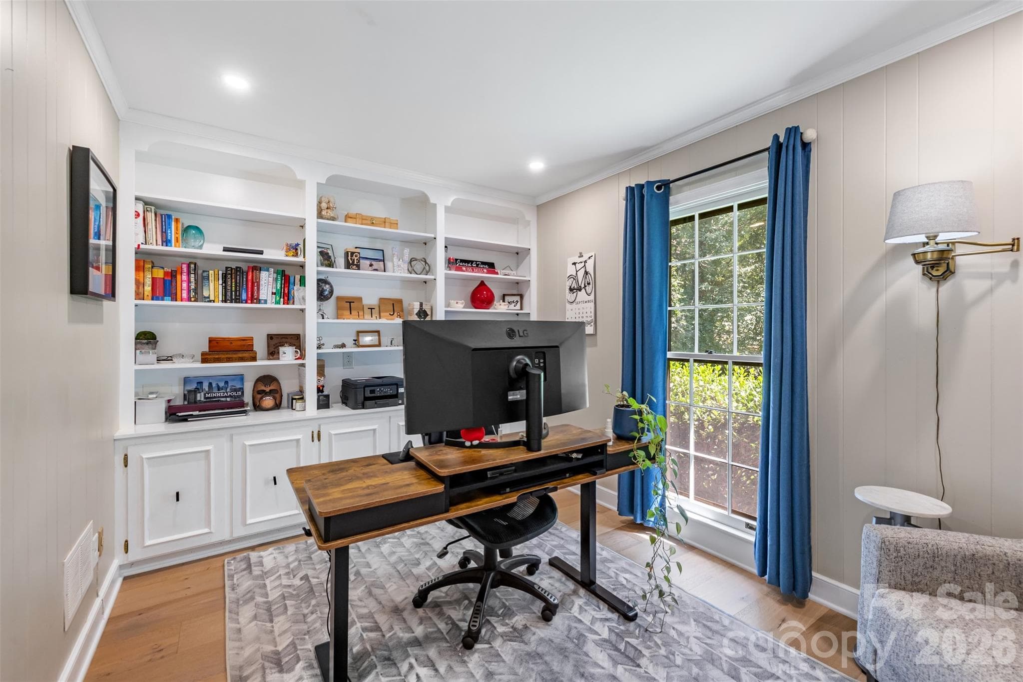 Built ins in this bedroom help this space effortlessly function as home office too - 10 Bald Eagle Road, Lake Wylie