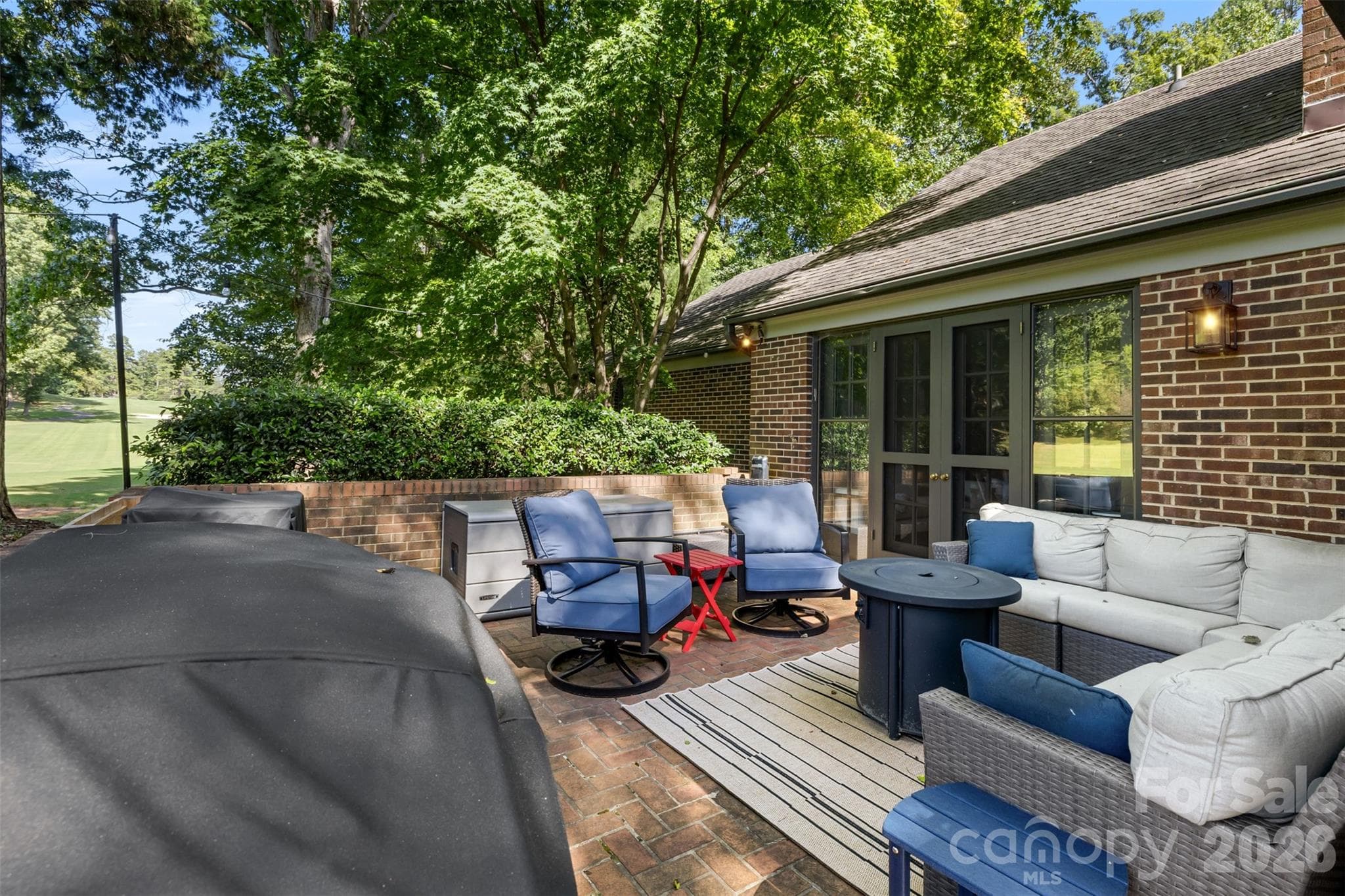 Expansive outdoor entertaining deck - 10 Bald Eagle Road, Lake Wylie
