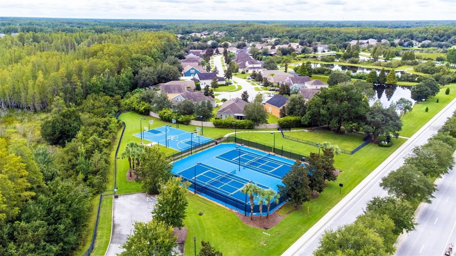 Single Family Residence at 8542 EAGLE BROOK DR, LAND O LAKES, photo 67 of 76