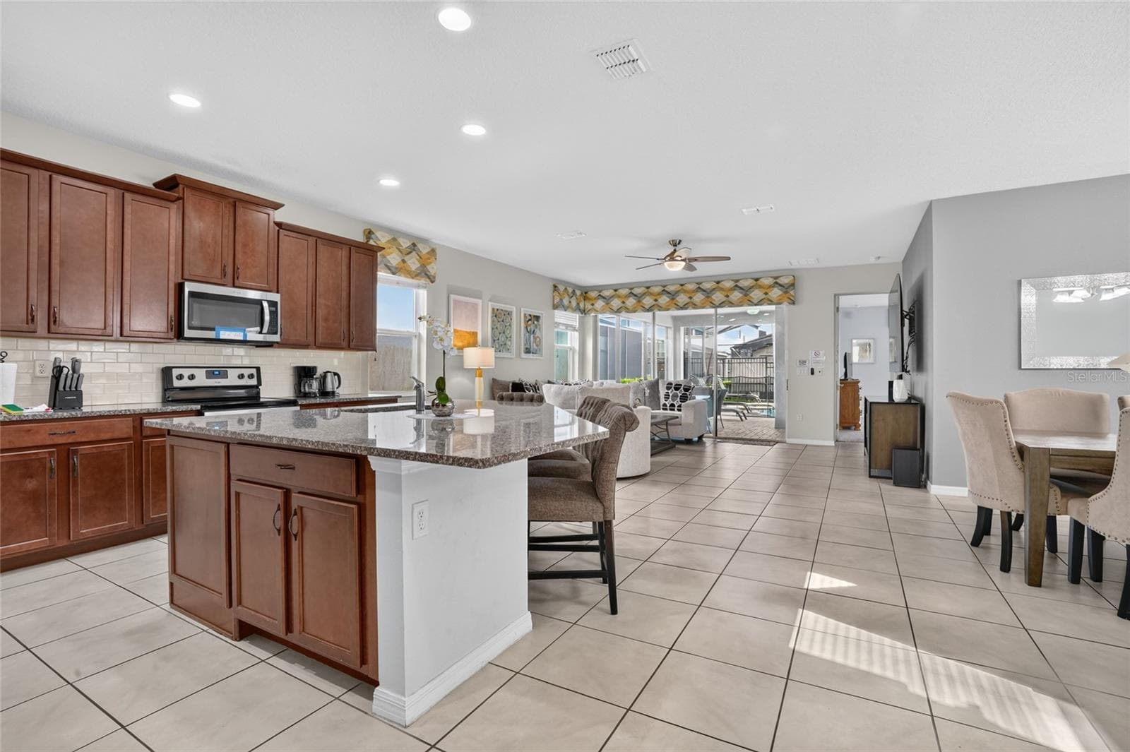Kitchen - 9007 PELICAN COVE TRCE, KISSIMMEE