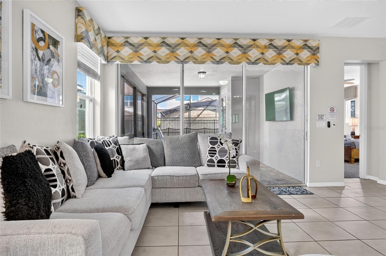 Living Room - 9007 PELICAN COVE TRCE, KISSIMMEE