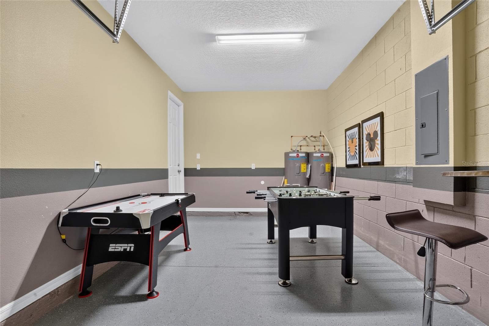Game Room - 9007 PELICAN COVE TRCE, KISSIMMEE