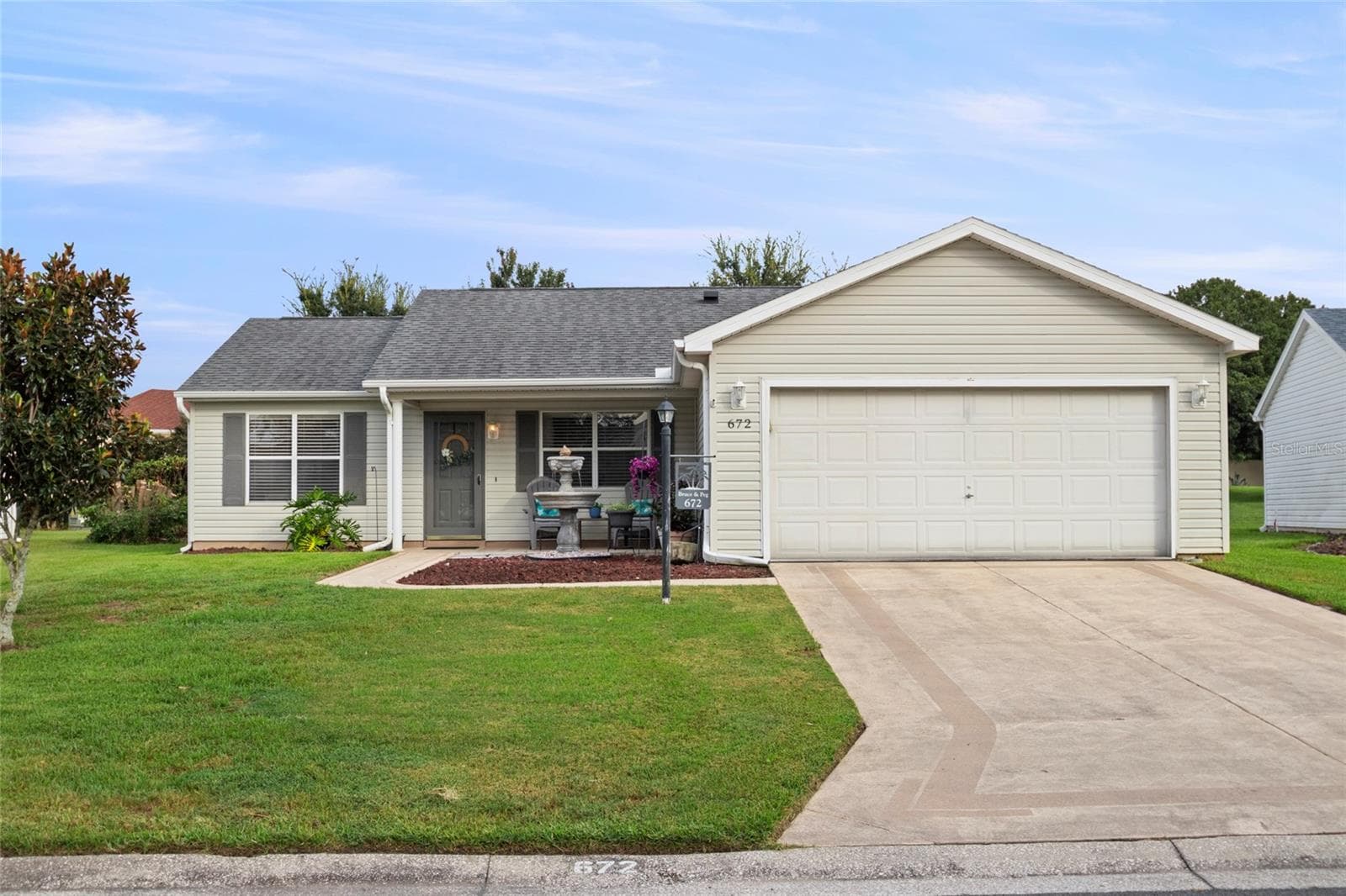 Spacious Driveway - 672 SAN PEDRO DR, THE VILLAGES