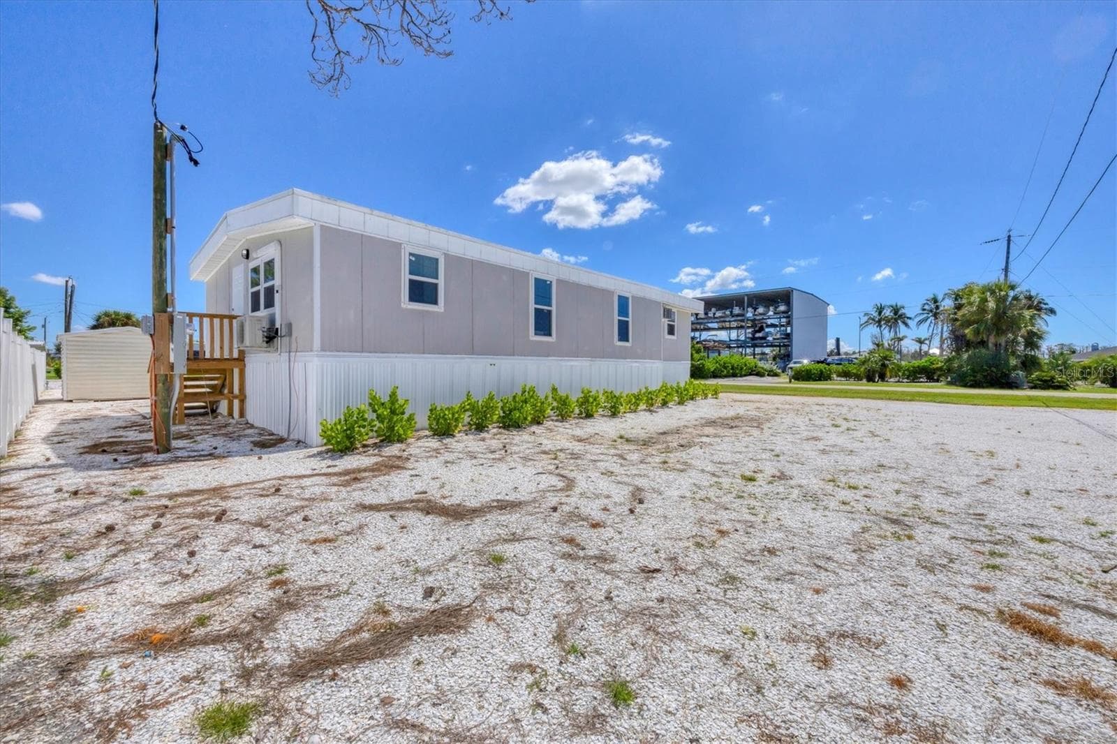 Mobile Home at 3280 HOLLY AVE, ENGLEWOOD, photo 12 of 41