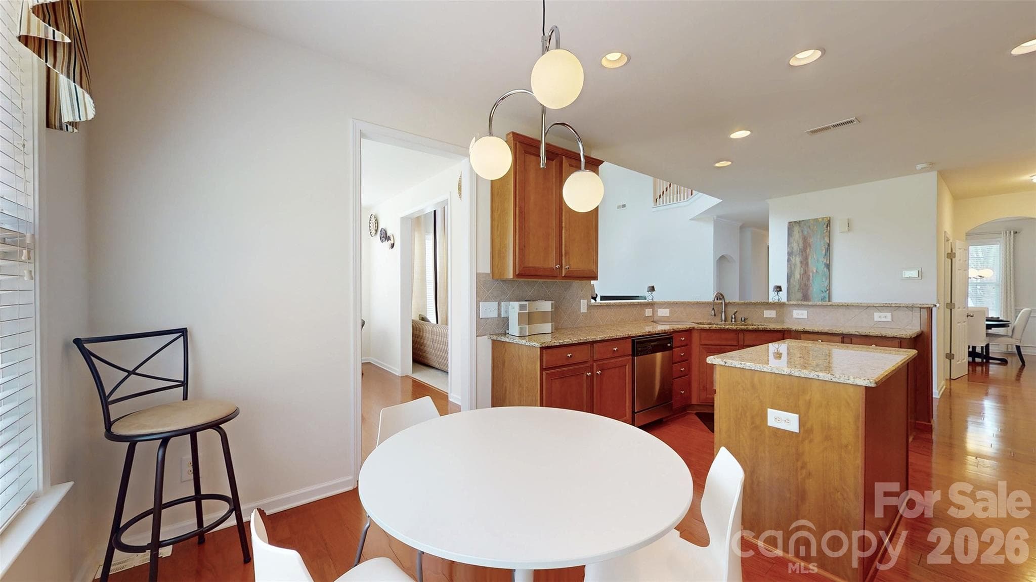Single Family Residence at 6005 Lillyshire Place, Charlotte, photo 11 of 28