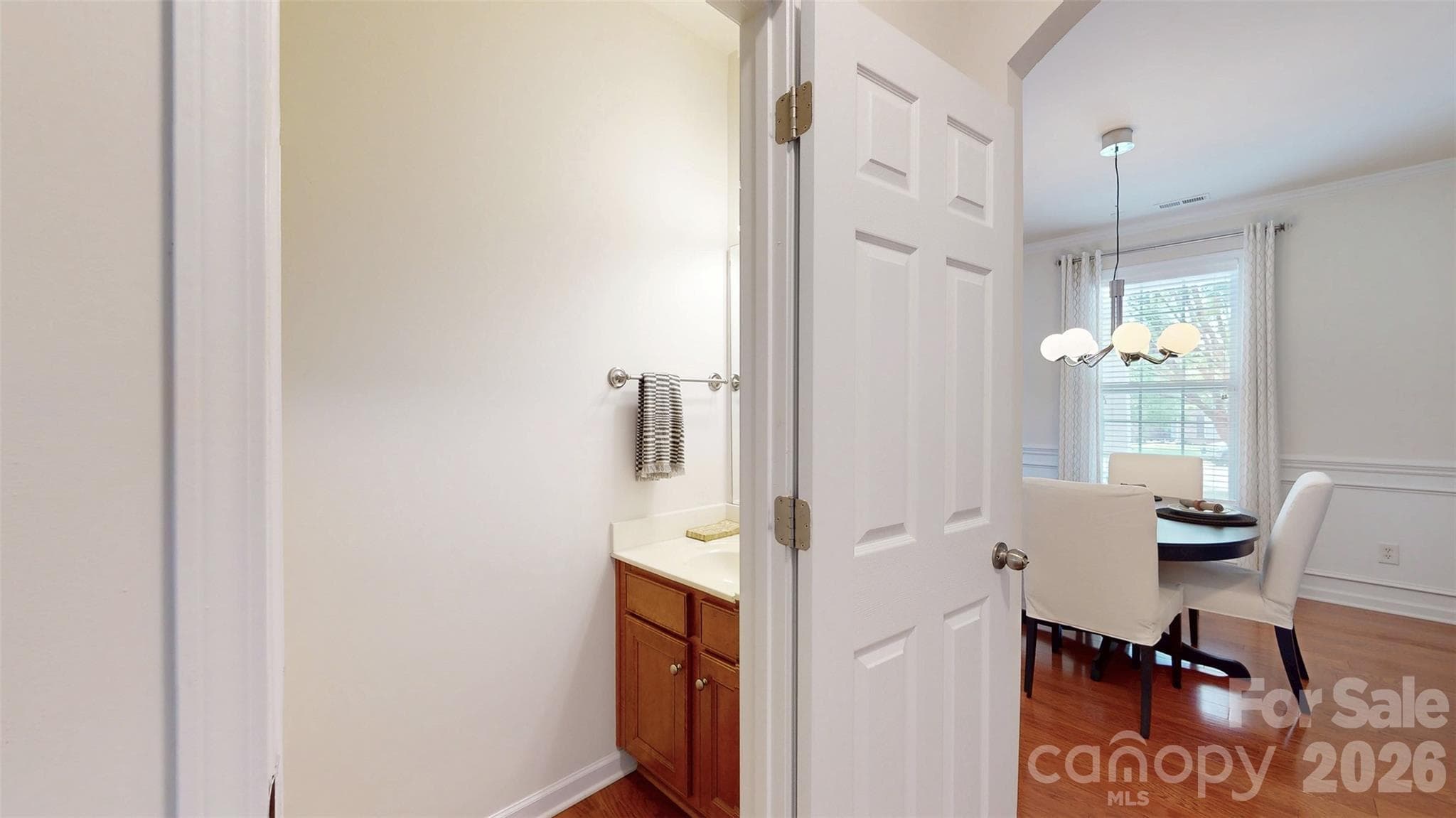 Single Family Residence at 6005 Lillyshire Place, Charlotte, photo 13 of 28