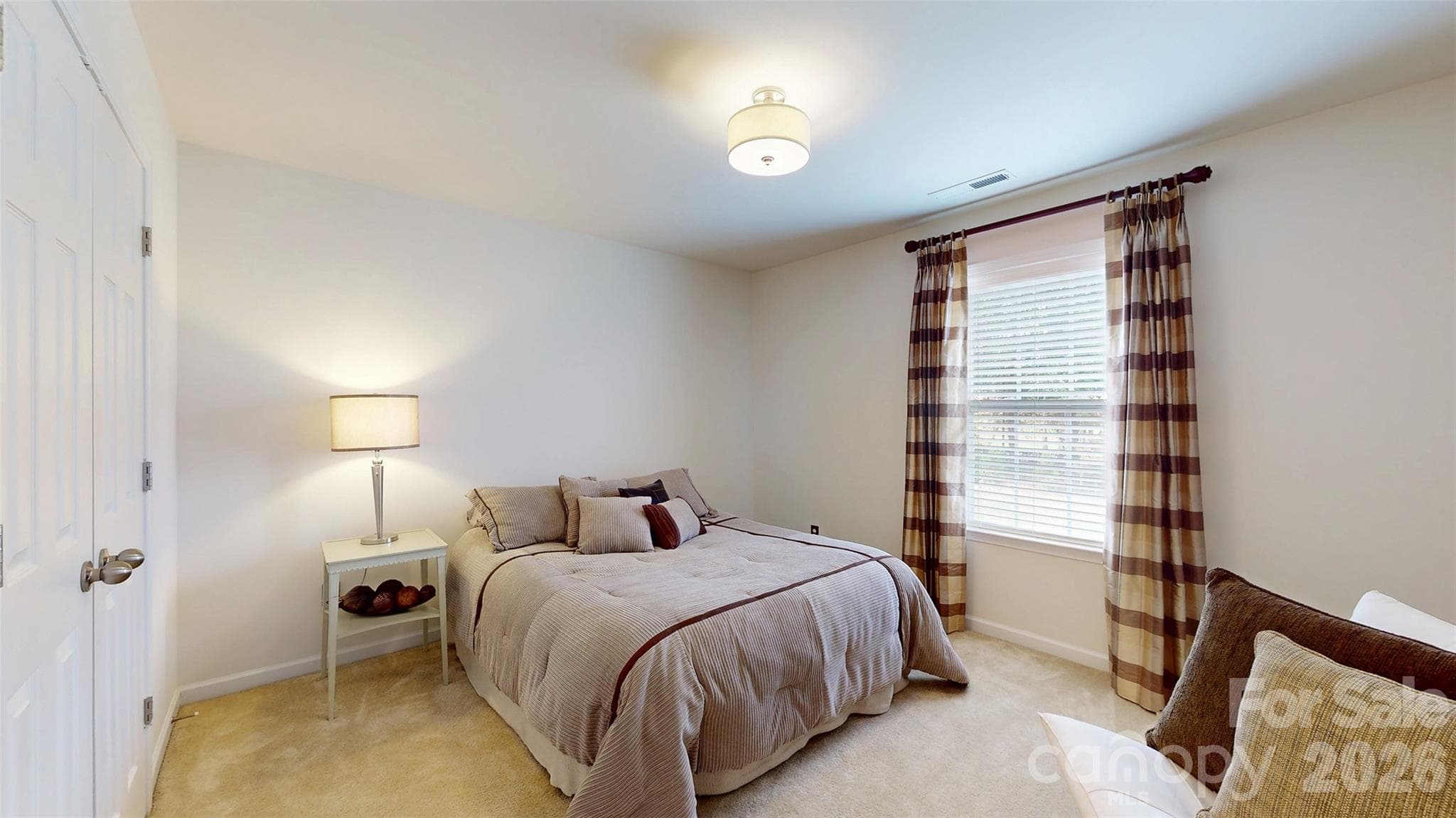 Single Family Residence at 6005 Lillyshire Place, Charlotte, photo 24 of 28
