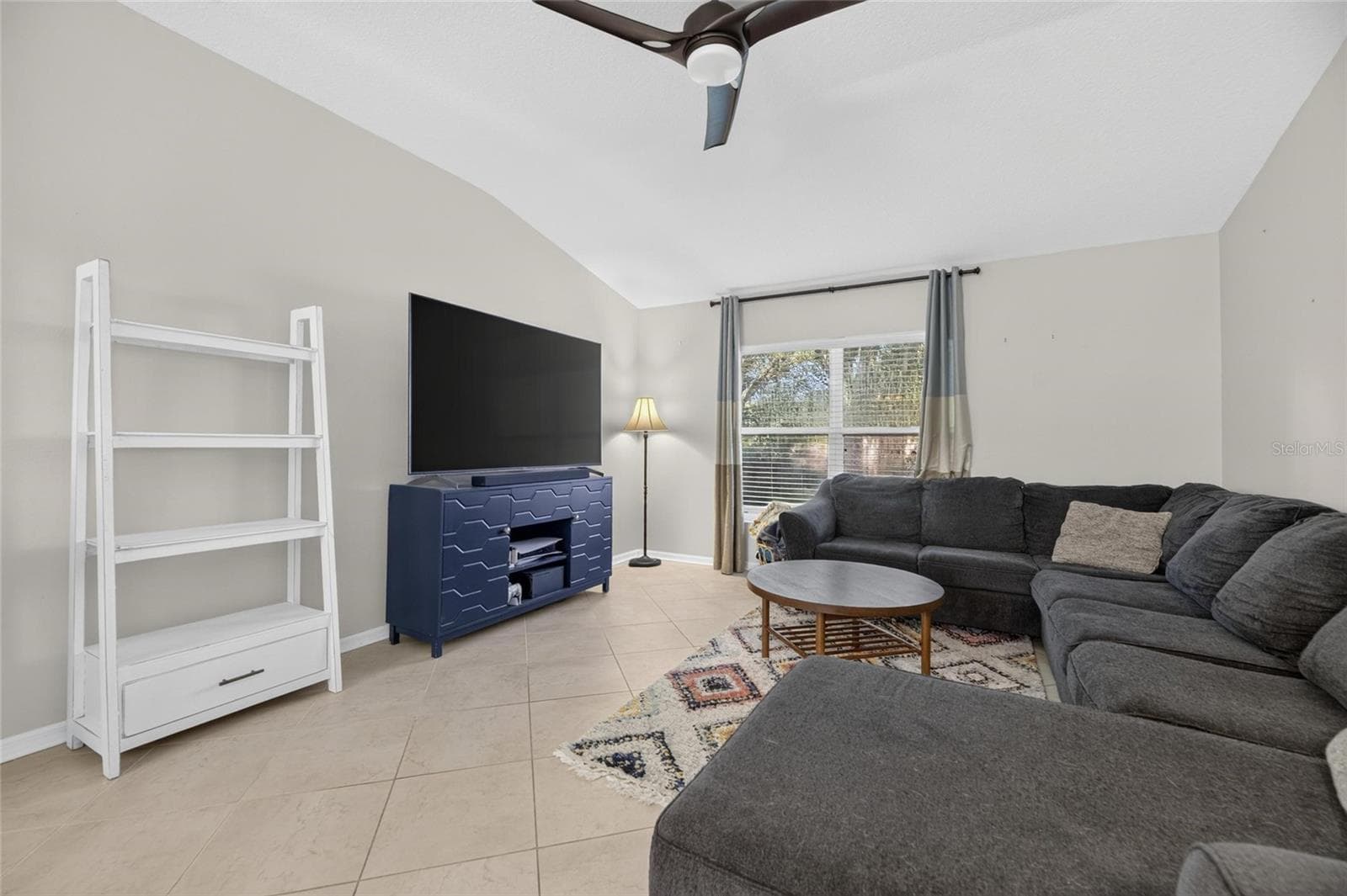 Single Family Residence at 22240 WILLOW LAKES DR, LUTZ, photo 18 of 58