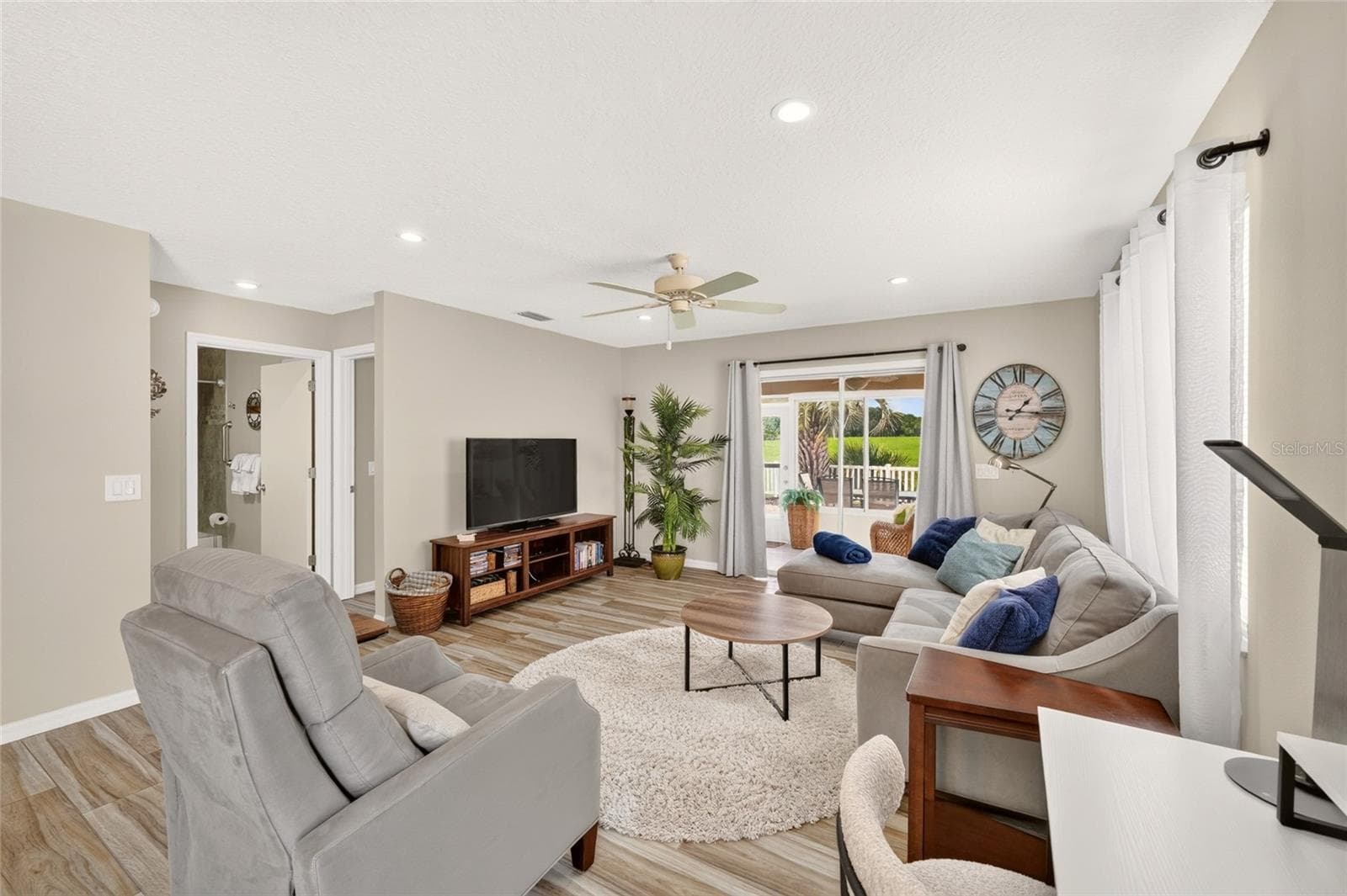 Villa at 2913 PANCHOS WAY, THE VILLAGES, photo 6 of 38