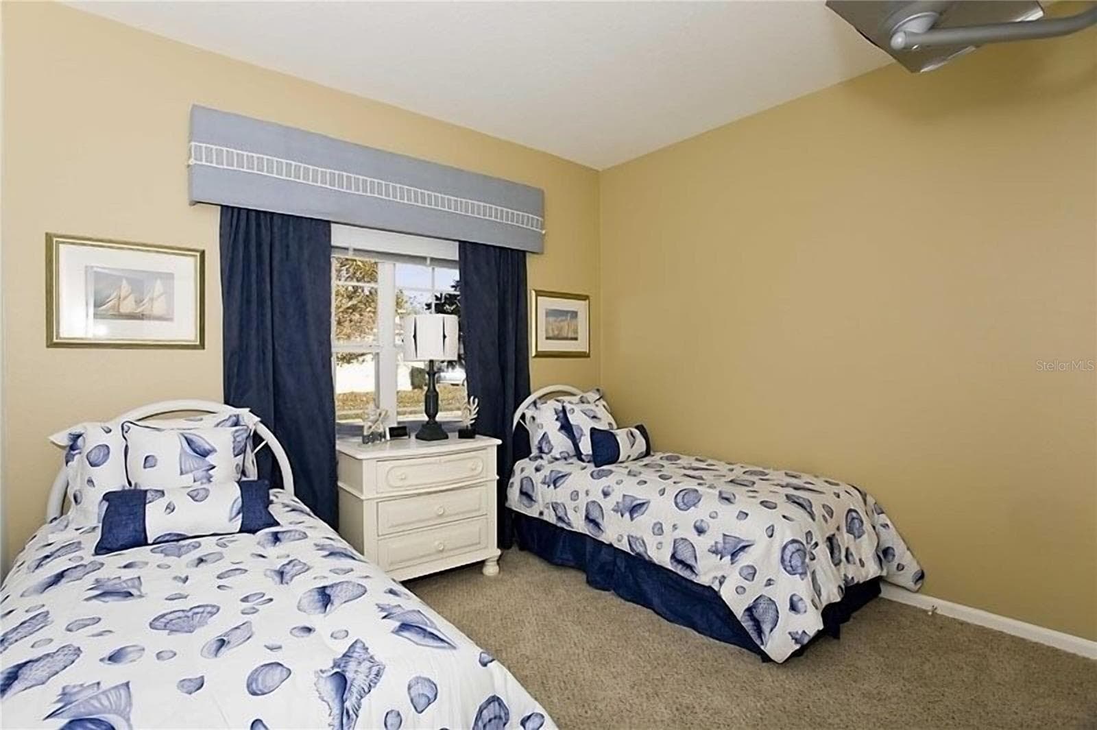 Single Family Residence at 8010 KING PALM CIR, KISSIMMEE, photo 12 of 25
