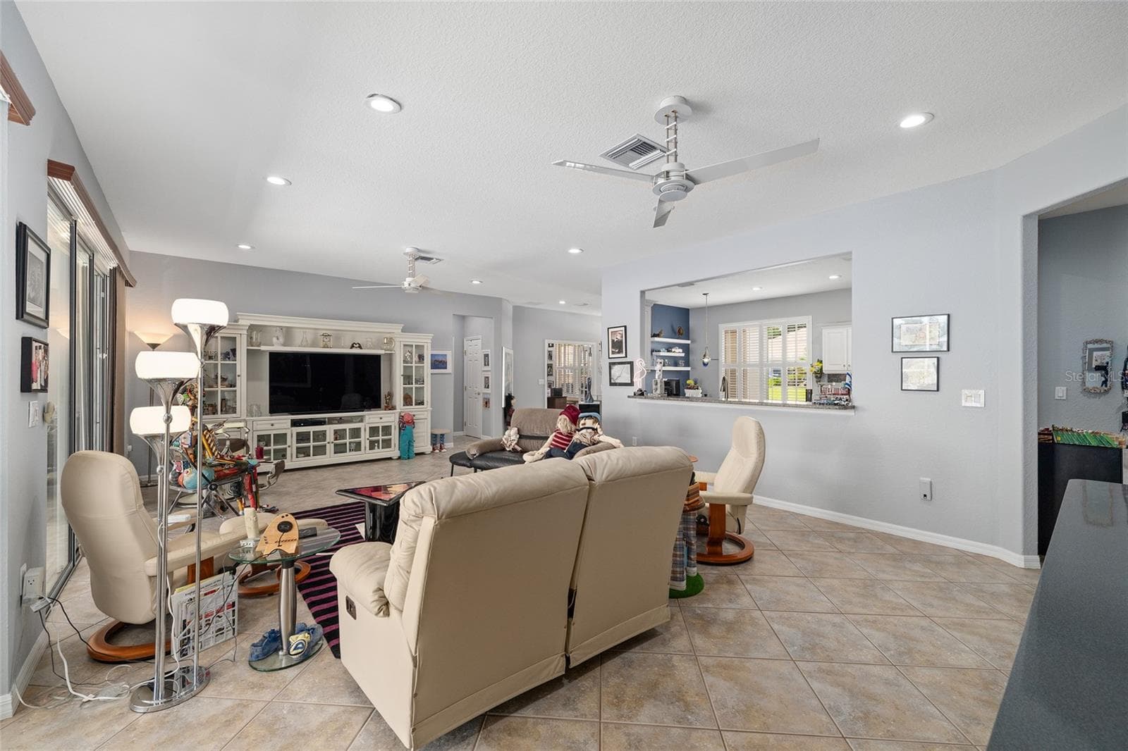 Great Room - 12827 SE 90TH COURT RD, SUMMERFIELD