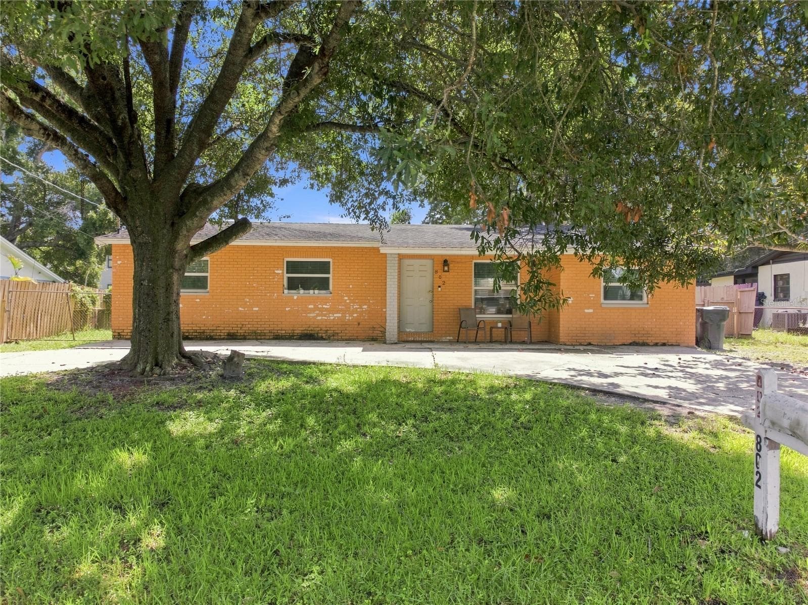 Single Family Residence at 802 PAPAYA DR, TAMPA, photo 8 of 40