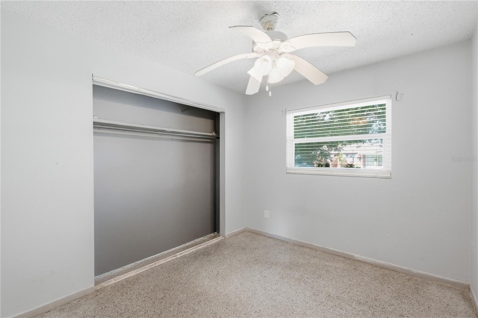 Single Family Residence at 802 PAPAYA DR, TAMPA, photo 32 of 40