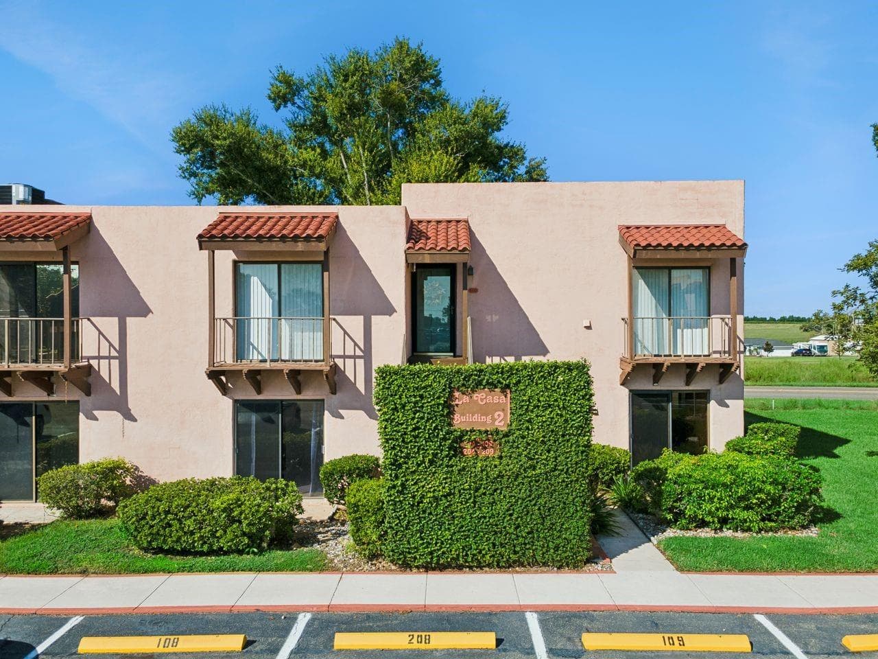 109 LA CASA #109