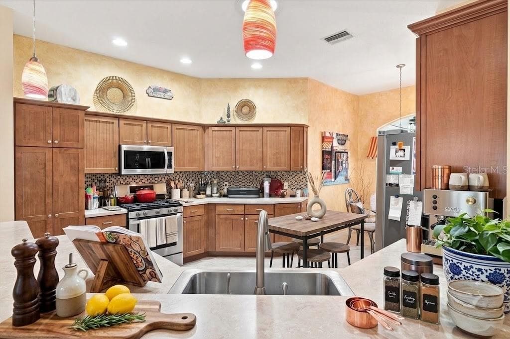 virtual staged - 438 TROY LOOP, THE VILLAGES