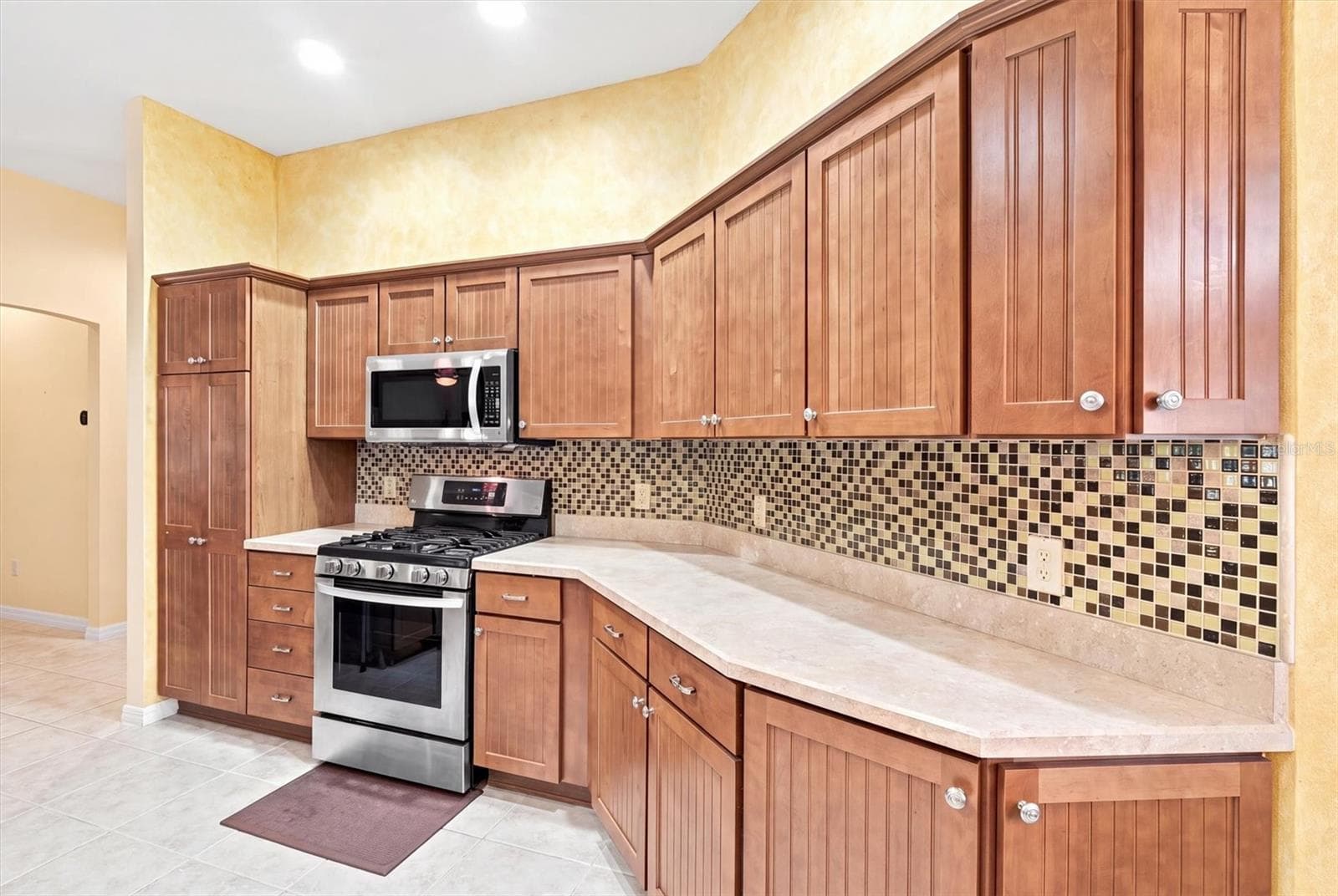 Single Family Residence at 438 TROY LOOP, THE VILLAGES, photo 16 of 73