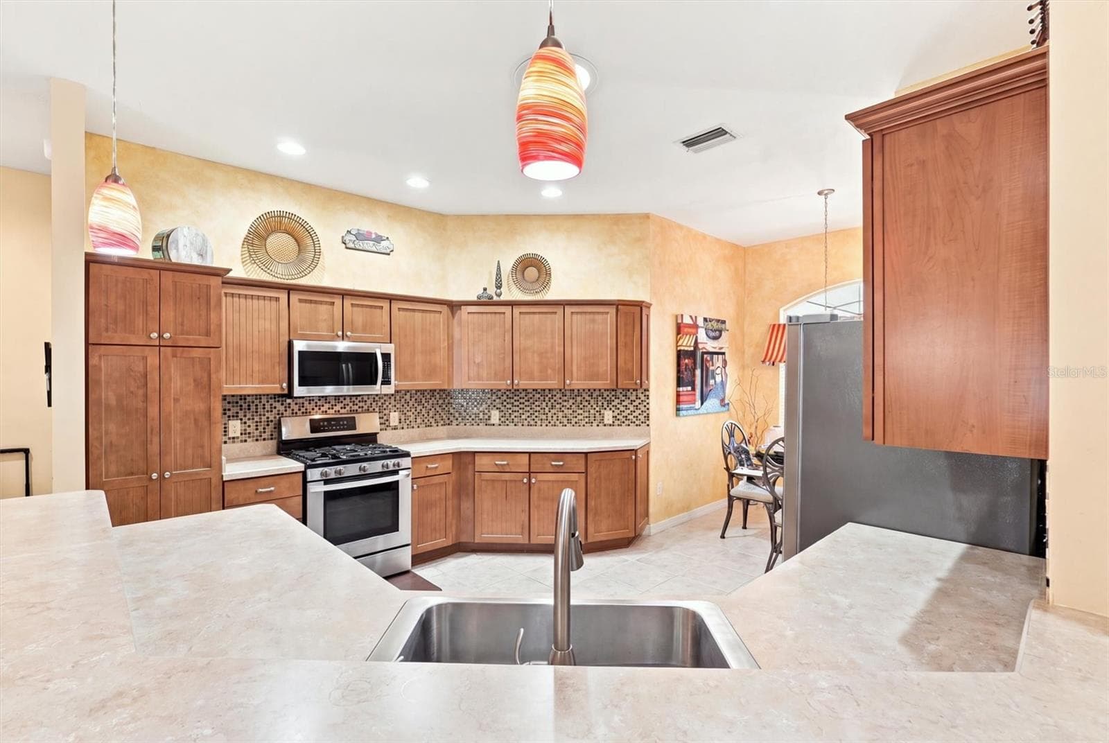Single Family Residence at 438 TROY LOOP, THE VILLAGES, photo 20 of 73