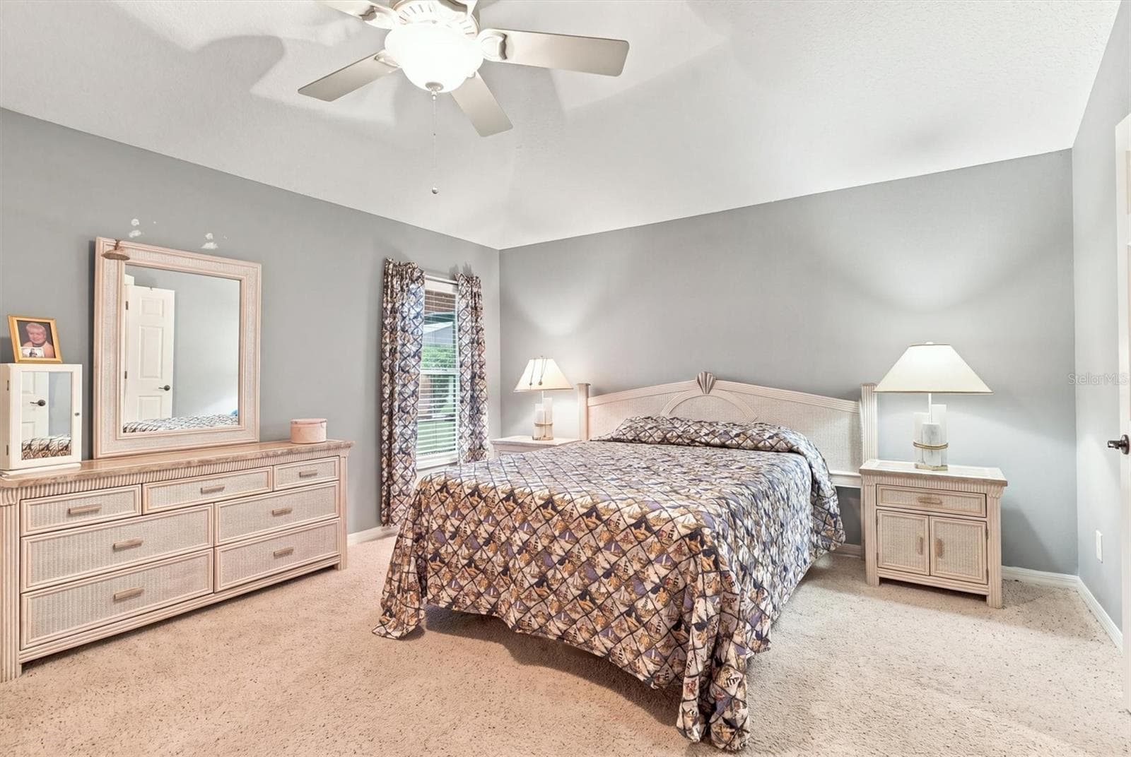 Master - 438 TROY LOOP, THE VILLAGES