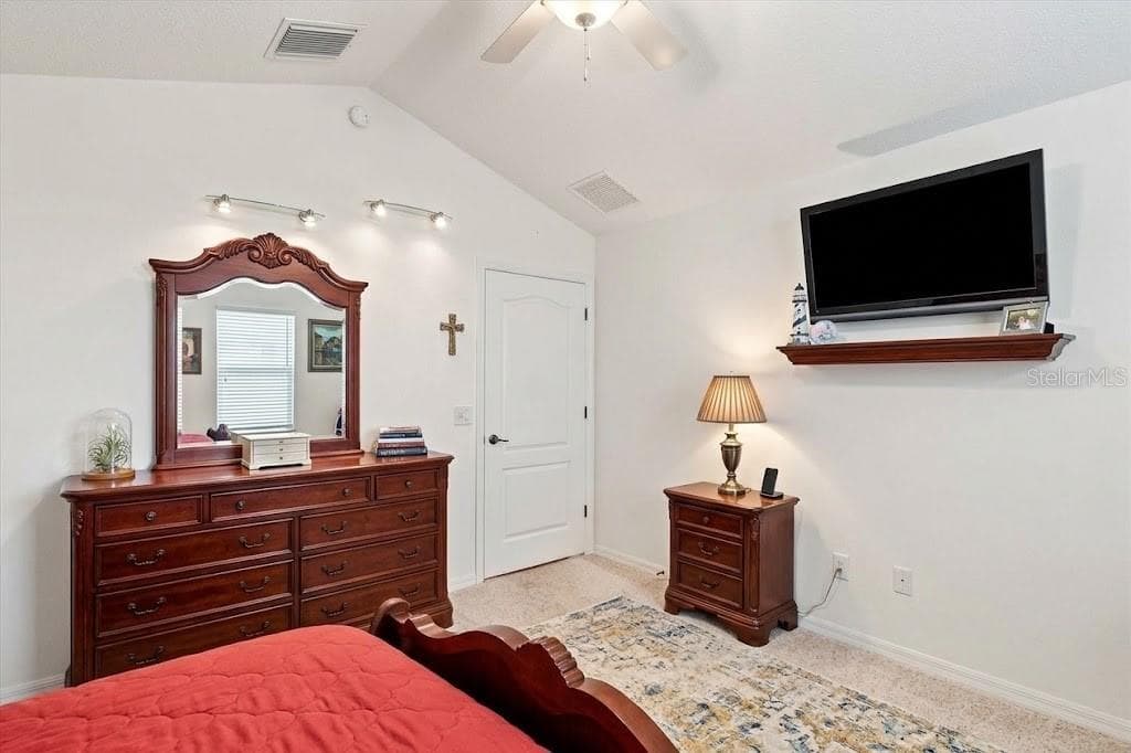 virtual stagged room - 438 TROY LOOP, THE VILLAGES