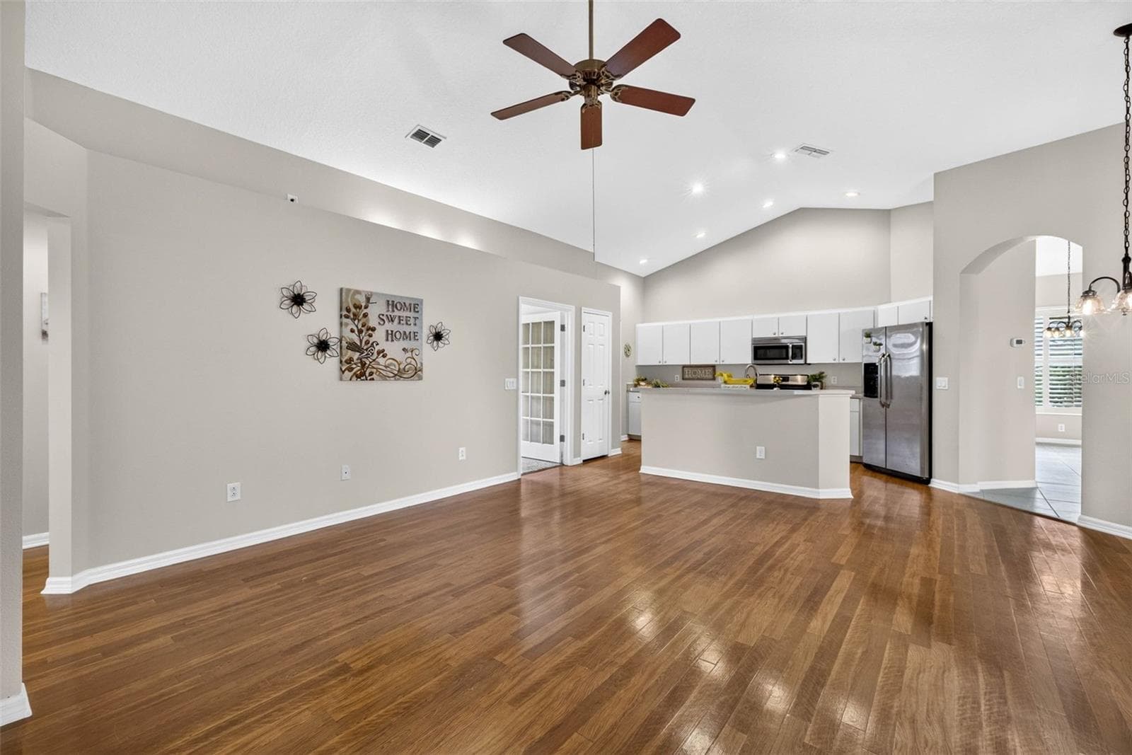 Single Family Residence at 9603 BIRNAMWOOD ST, RIVERVIEW, photo 8 of 37
