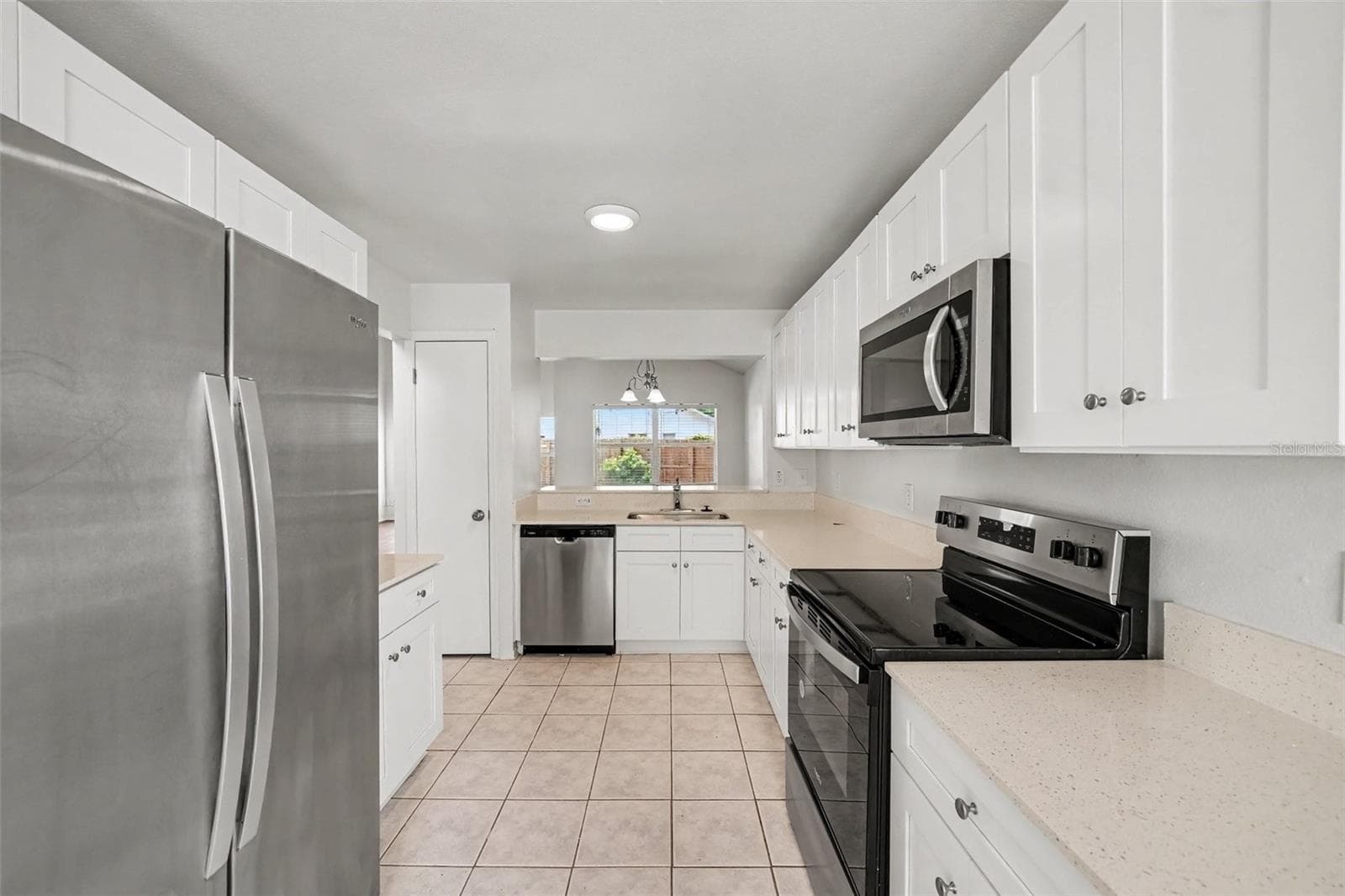 Single Family Residence at 317 MORNING CREEK CIR, APOPKA, photo 8 of 20
