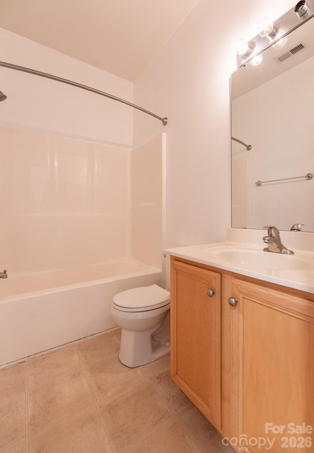 Townhouse at 227 Township Drive, Fort Mill, photo 17 of 25