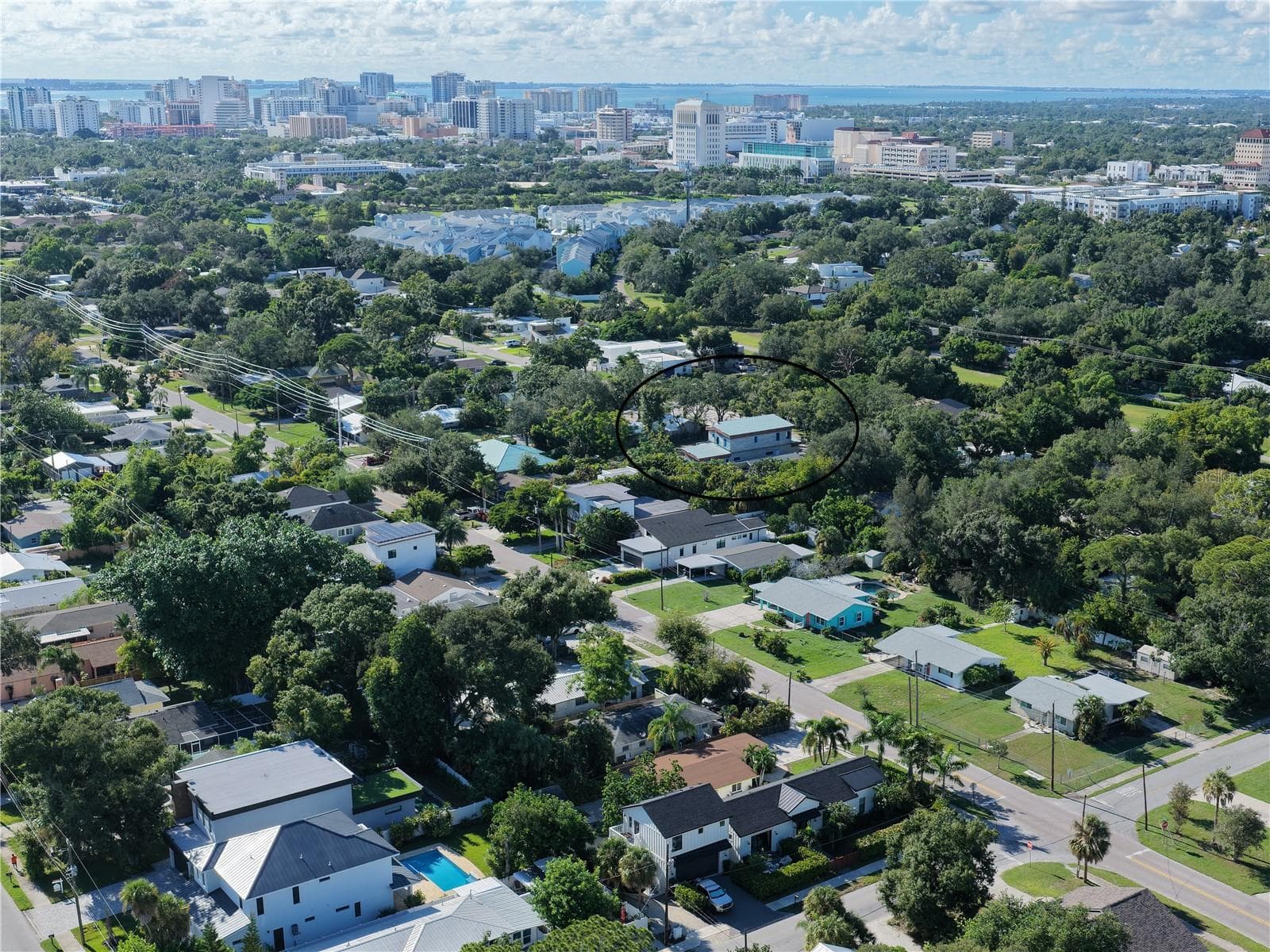 Looking West - 2420 NOVUS ST, SARASOTA