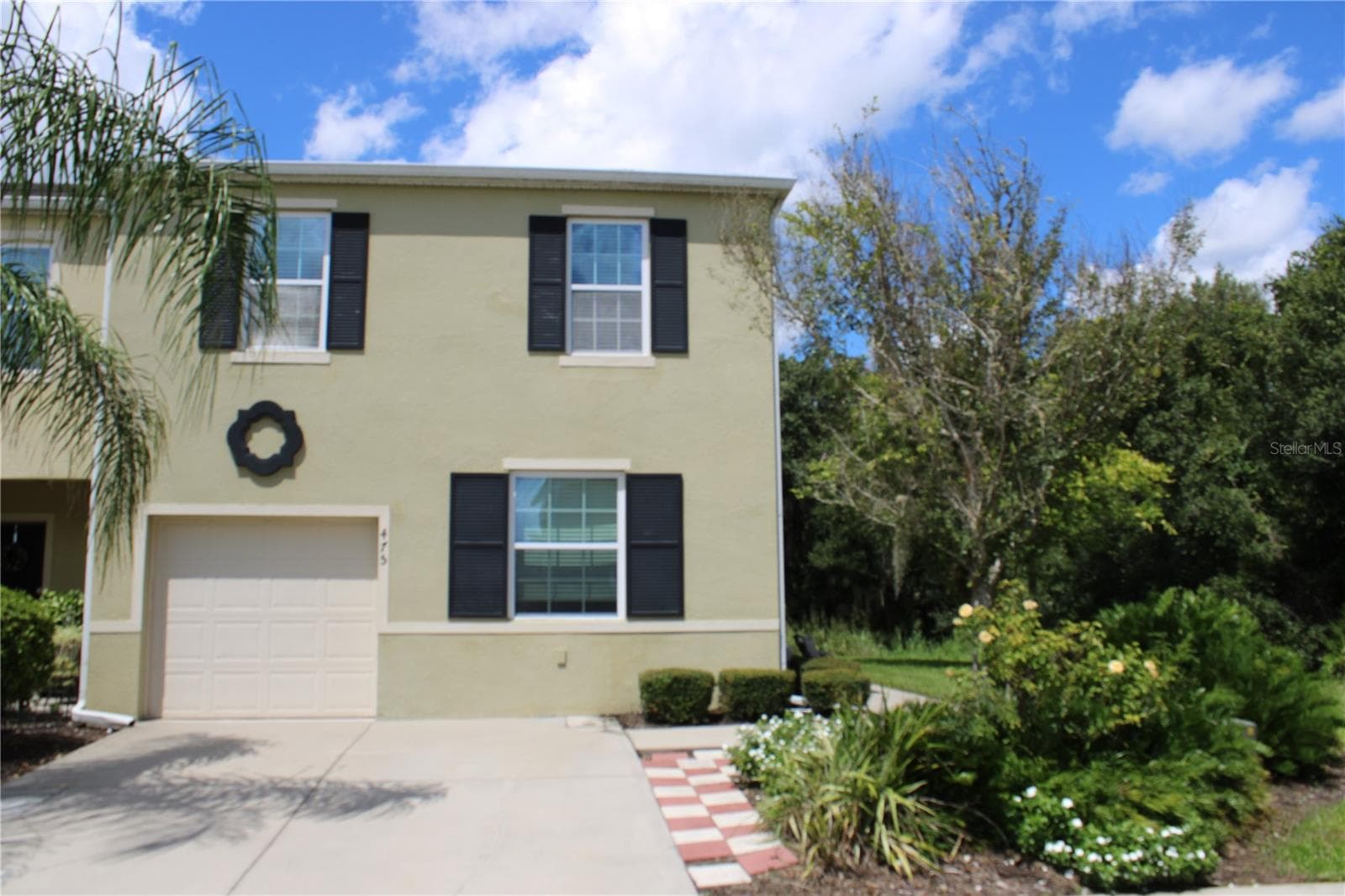 475 ARBOR LAKES DR