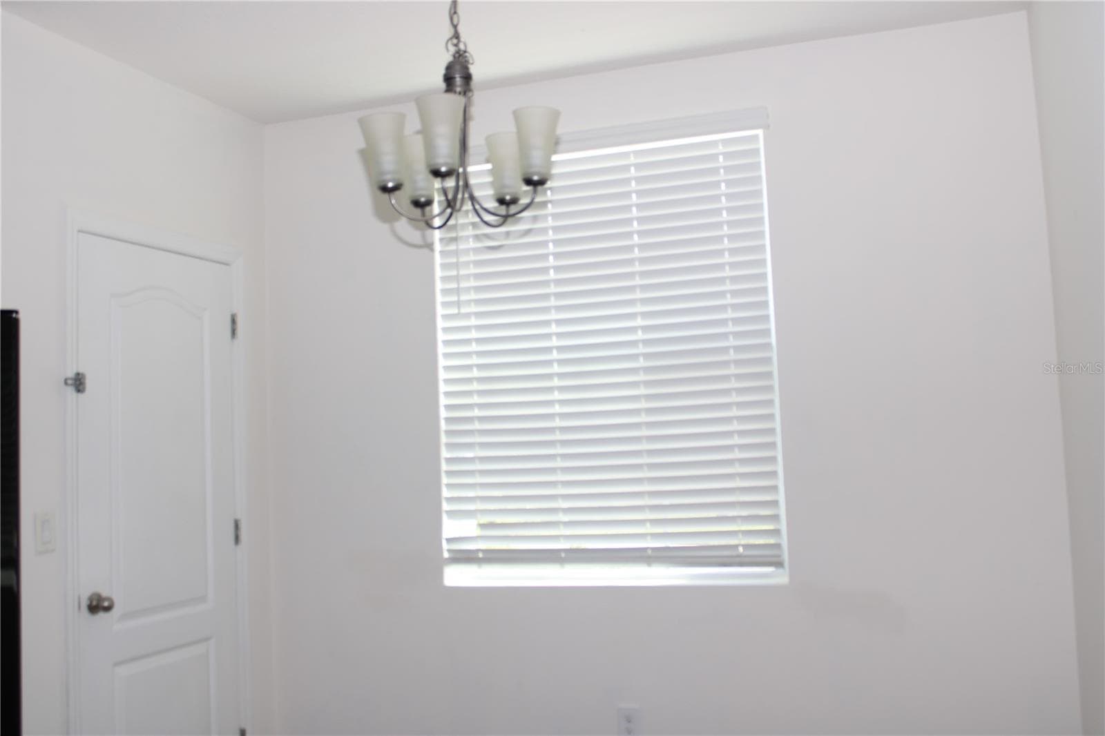 Townhouse at 475 ARBOR LAKES DR, DAVENPORT, photo 18 of 75