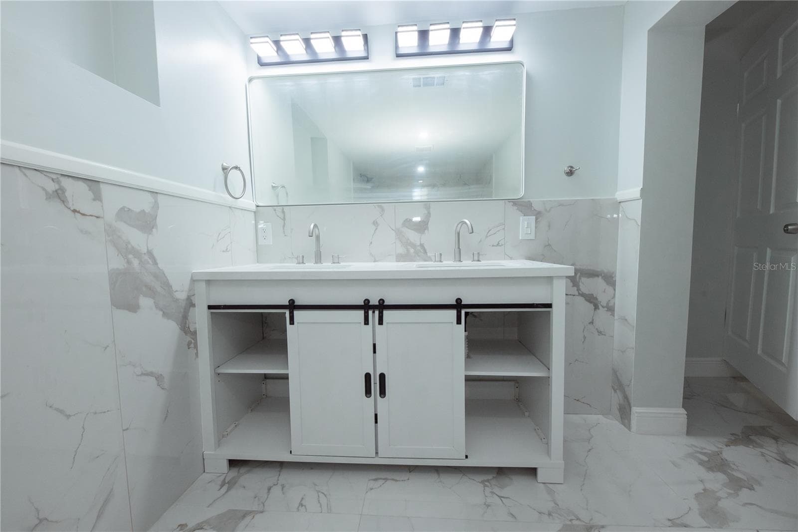 Master bathroom - 8830 69TH ST N, PINELLAS PARK