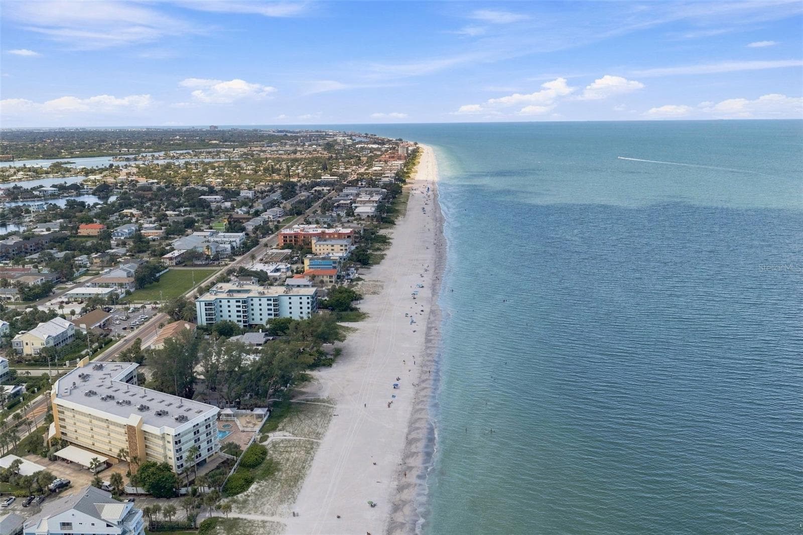Single Family Residence at 2706 GULF BLVD, INDIAN ROCKS BEACH, photo 54 of 62