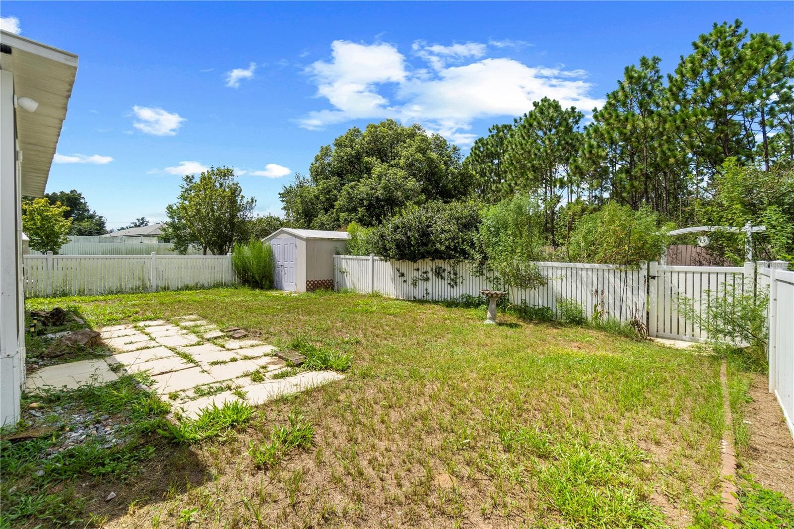 Single Family Residence at 8 PECAN DRIVE RUN, OCALA, photo 20 of 40