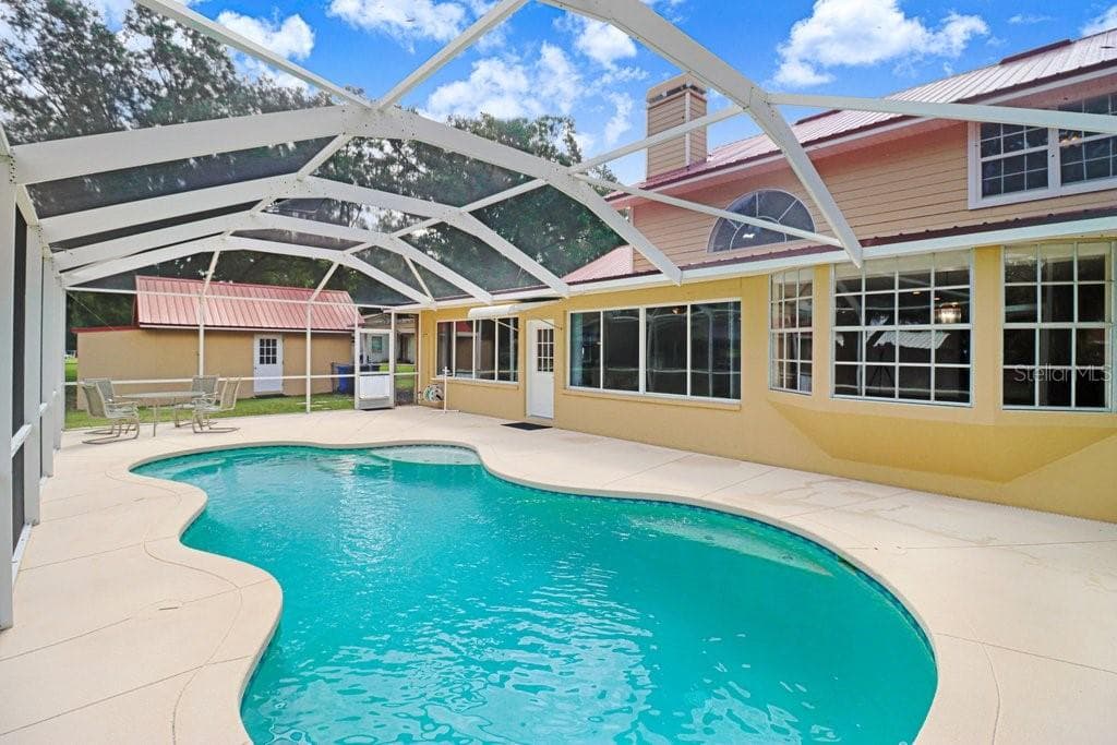 Screened pool and lanai - 13108 LILITA AVE, DOVER