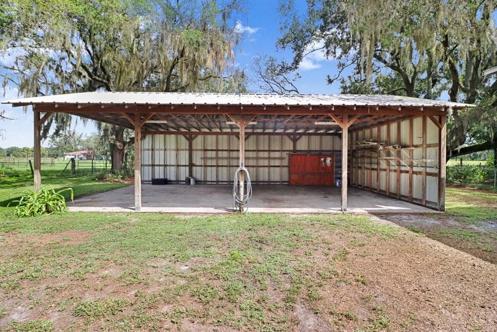 LARGE Pole Barn Workshop - 13108 LILITA AVE, DOVER