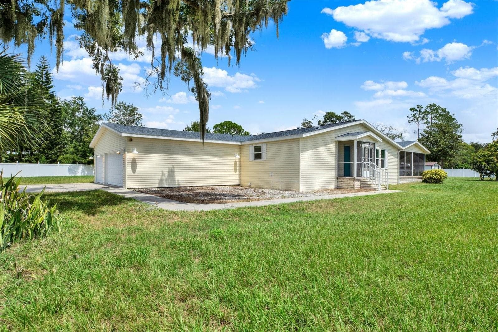 Single Family Residence at 17403 ESTES RD, LUTZ, photo 2 of 28