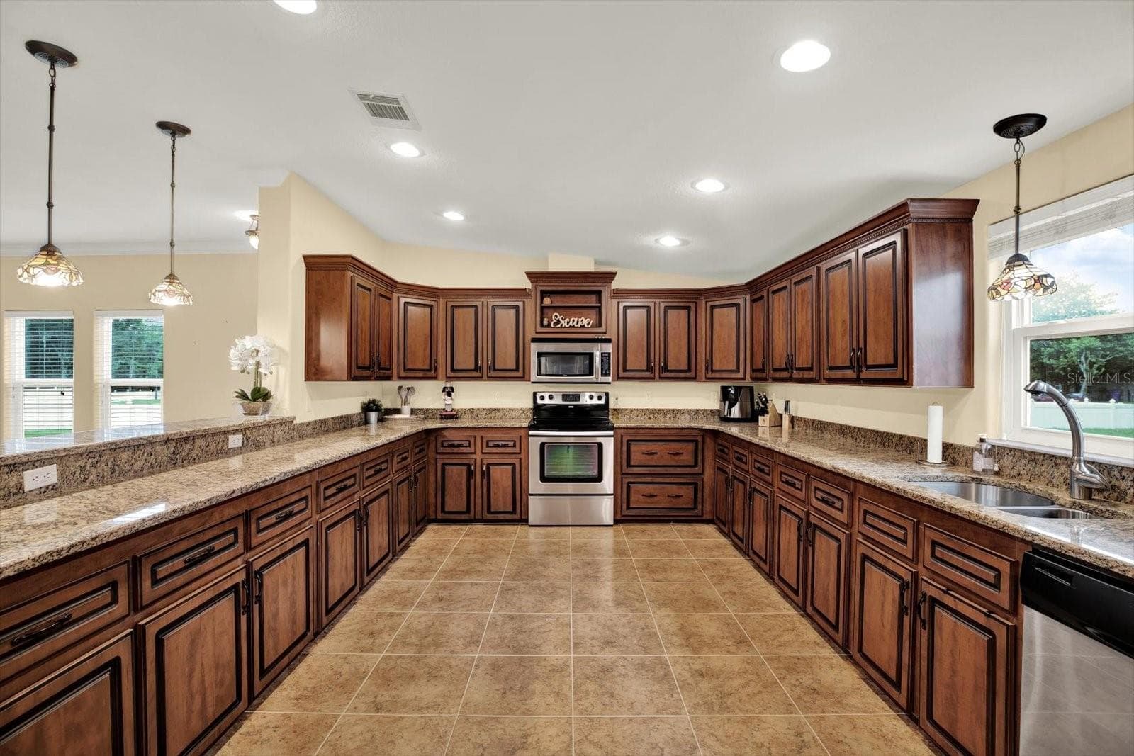 Single Family Residence at 17403 ESTES RD, LUTZ, photo 7 of 28