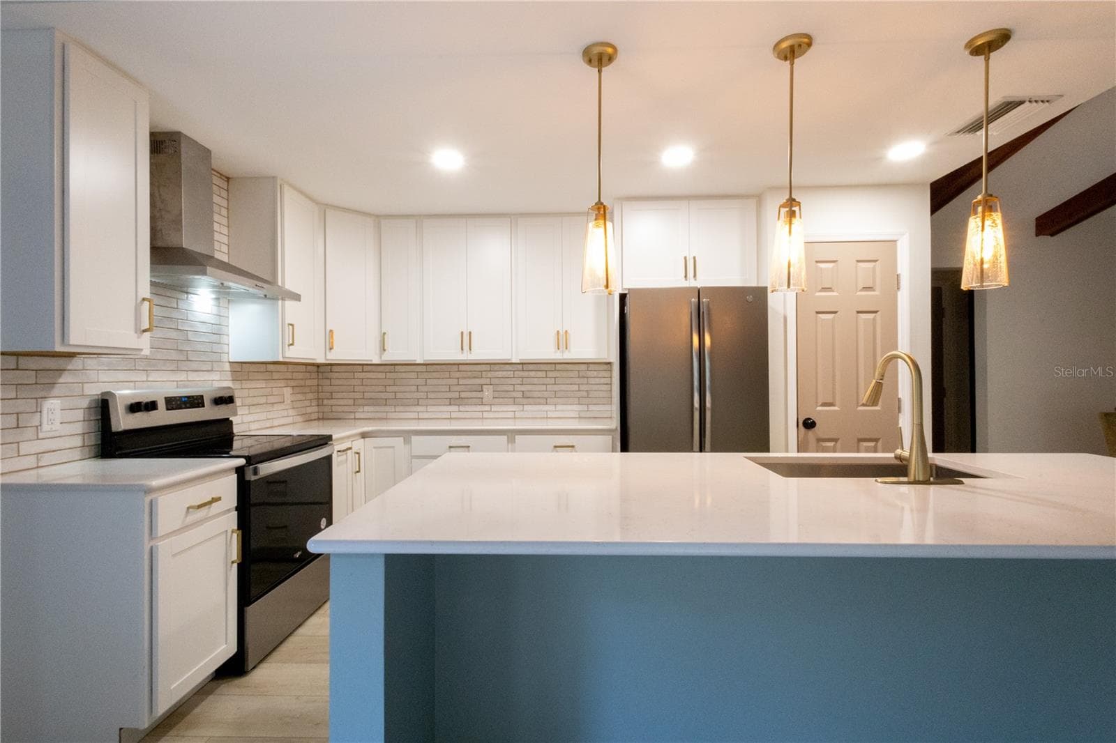 Single Family Residence at 19 HOLLYHOCK CT, HOMOSASSA, photo 14 of 64