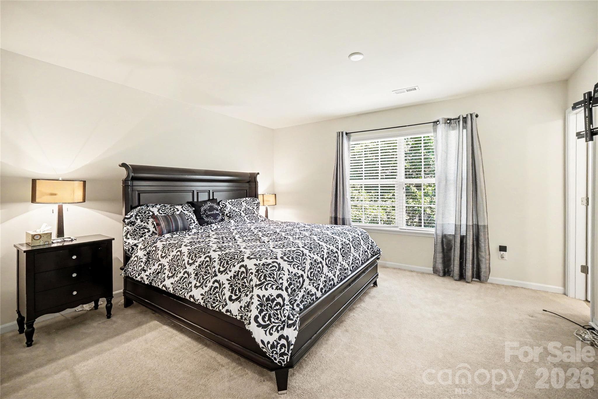 Townhouse at 14262 Tamarack Drive, Charlotte, photo 11 of 18
