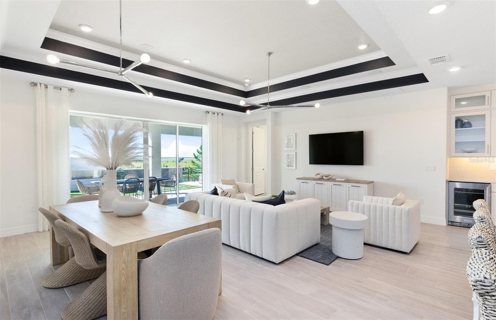 Model Home Design Only. Pictures and furnishings are for illustrative purposes only. Elevations, colors and options may vary. Furniture is for model home staging only. - 285 CRYSTAL WOOD DRIVE, WINTER GARDEN