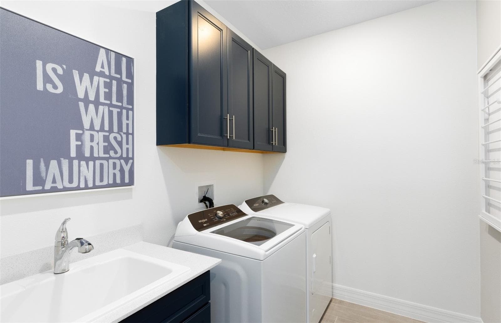 Model Home Design Only. Pictures and furnishings are for illustrative purposes only. Elevations, colors and options may vary. Furniture is for model home staging only. - 285 CRYSTAL WOOD DRIVE, WINTER GARDEN