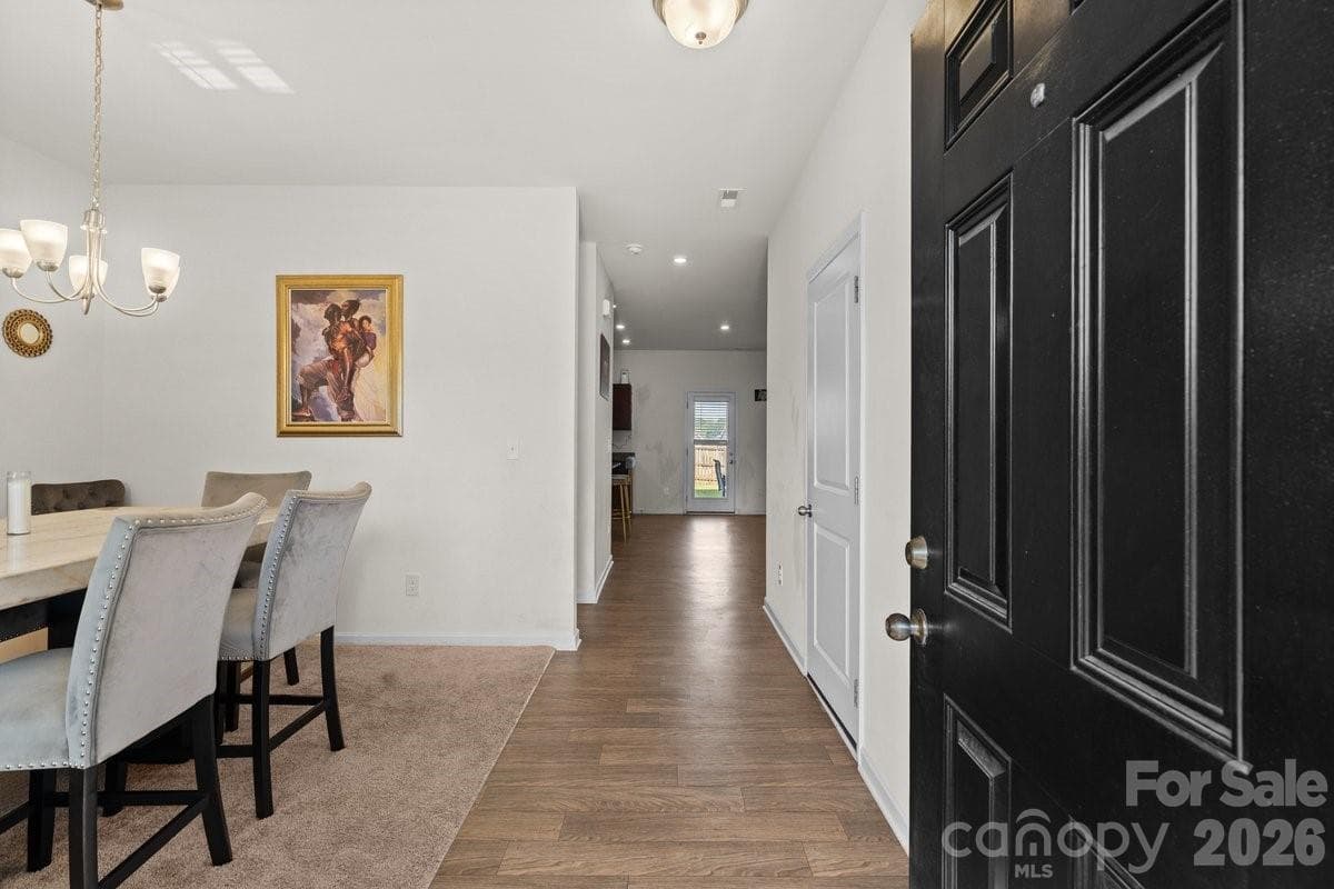 Single Family Residence at 9011 Evercrisp Lane, Charlotte, photo 5 of 31